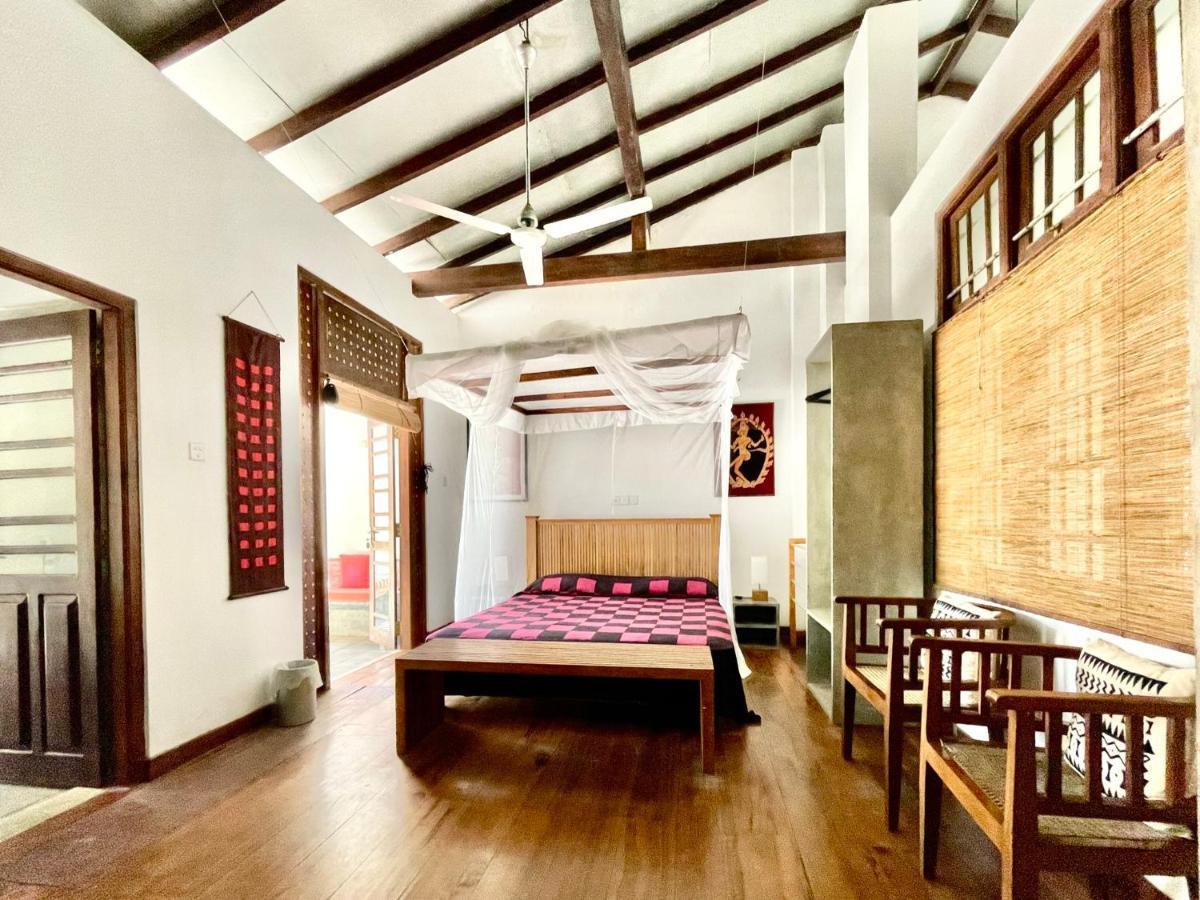 Isana Beach House Тангалле Екстер'єр фото