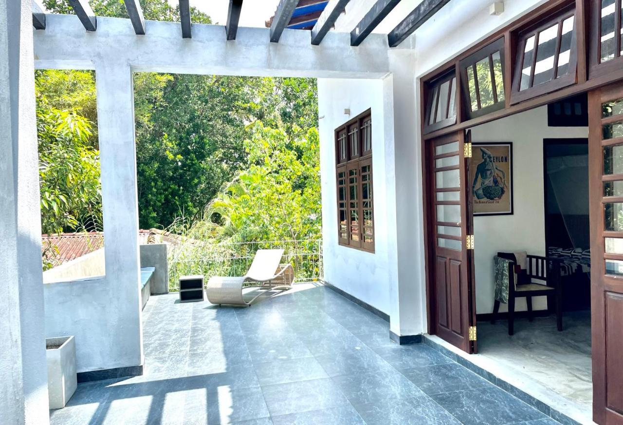 Isana Beach House Тангалле Екстер'єр фото