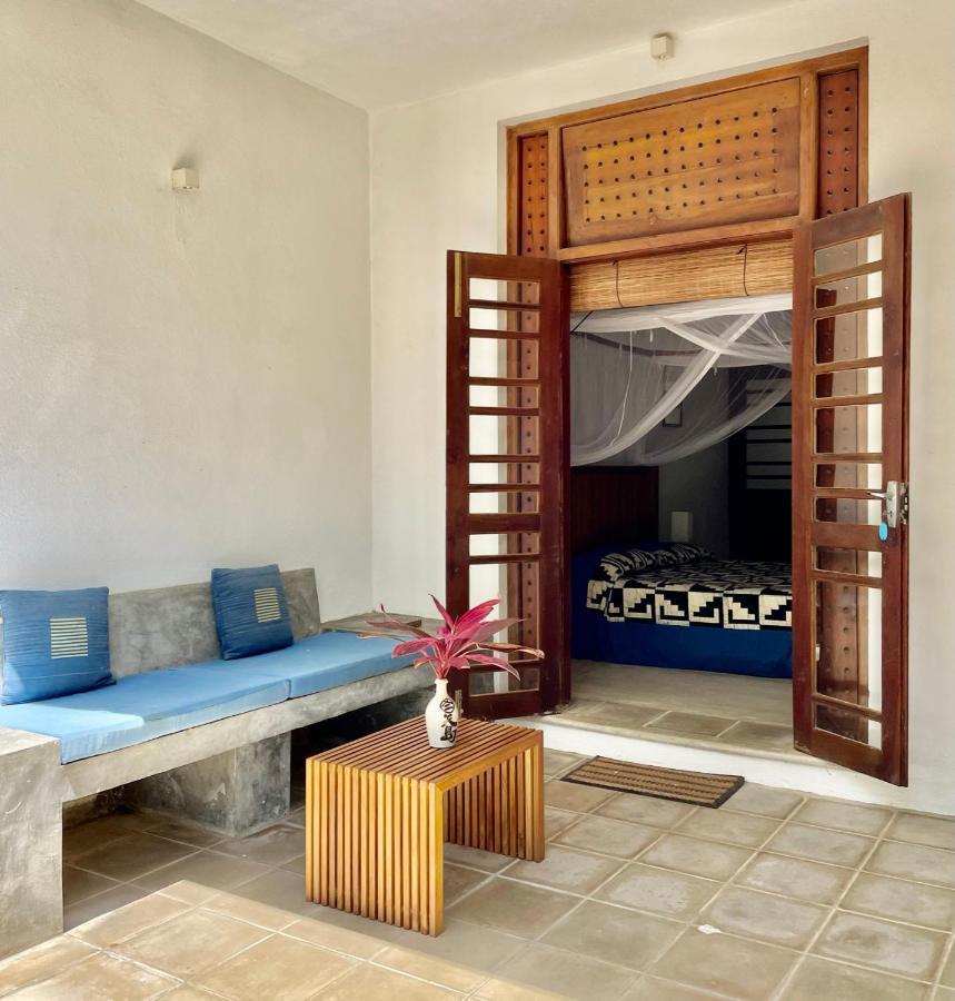 Isana Beach House Тангалле Екстер'єр фото