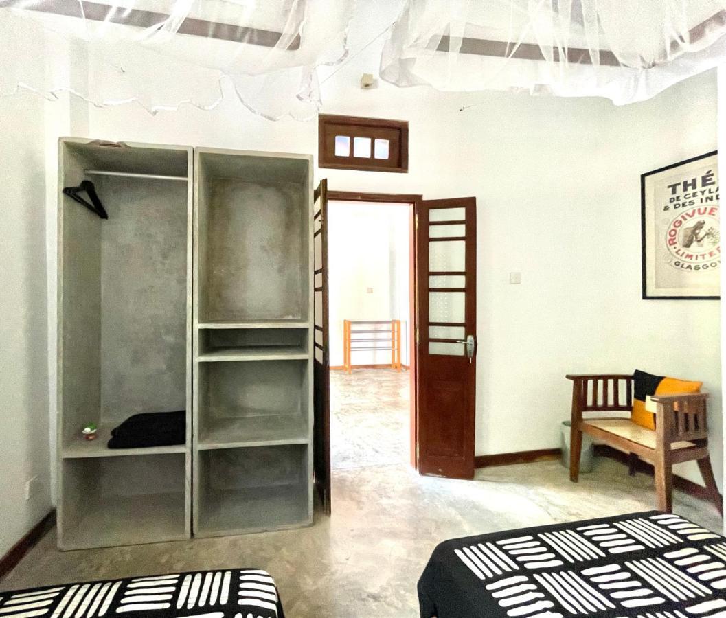Isana Beach House Тангалле Екстер'єр фото