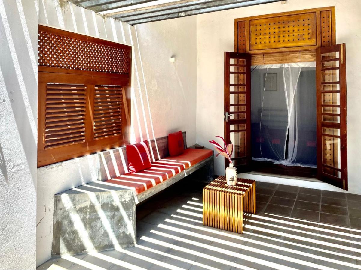 Isana Beach House Тангалле Екстер'єр фото