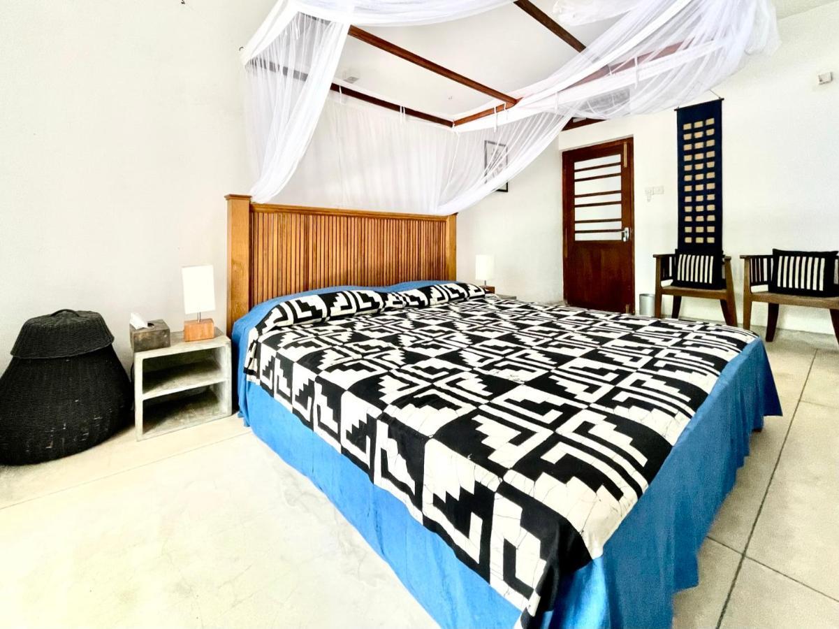 Isana Beach House Тангалле Екстер'єр фото