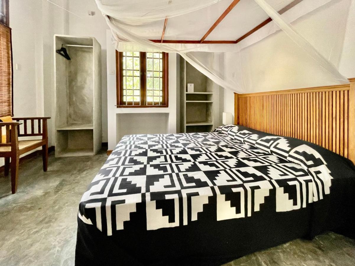 Isana Beach House Тангалле Екстер'єр фото