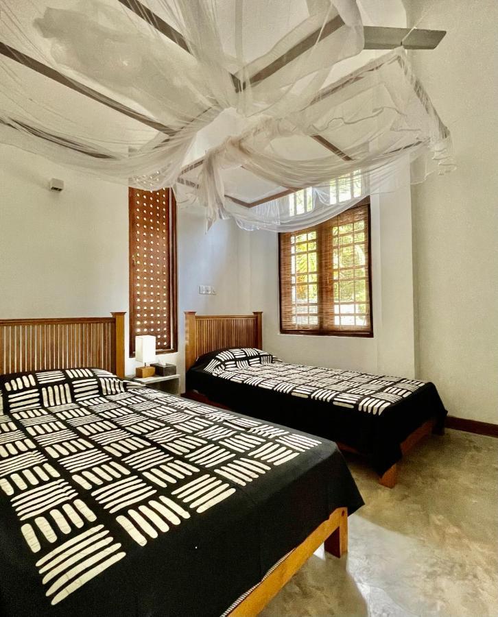 Isana Beach House Тангалле Екстер'єр фото