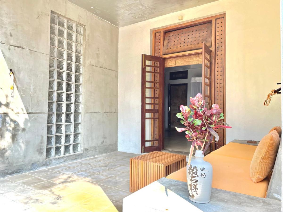 Isana Beach House Тангалле Екстер'єр фото