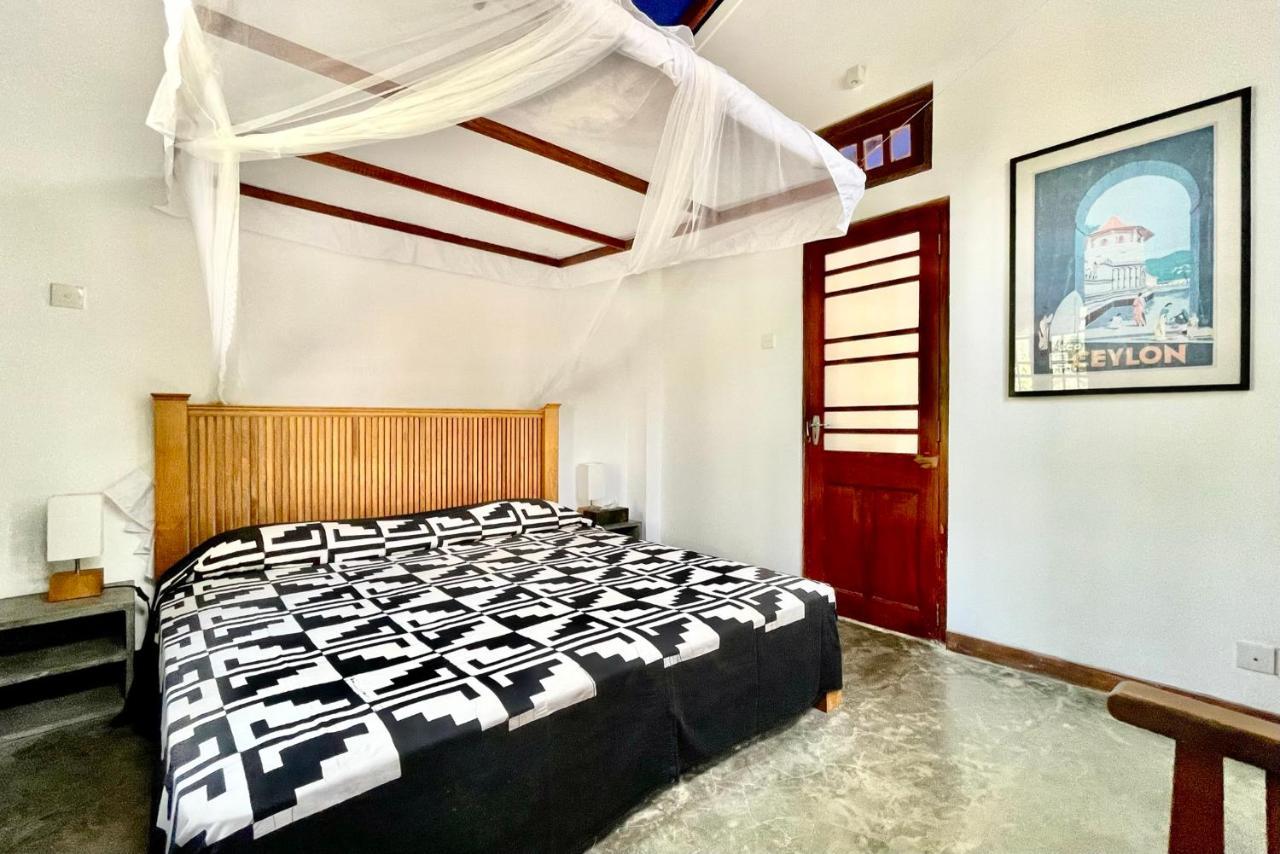 Isana Beach House Тангалле Екстер'єр фото